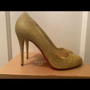 Christian Louboutin Pump*
